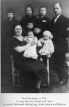 Chajt c 1929 Mara Eta Schulem Pinchas seated Shaindel holding Faiga Fraida Moishe Yehoshua